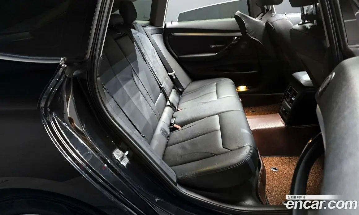 BMW 3 серия 2018 2.0 автомат (гидро), фото 12