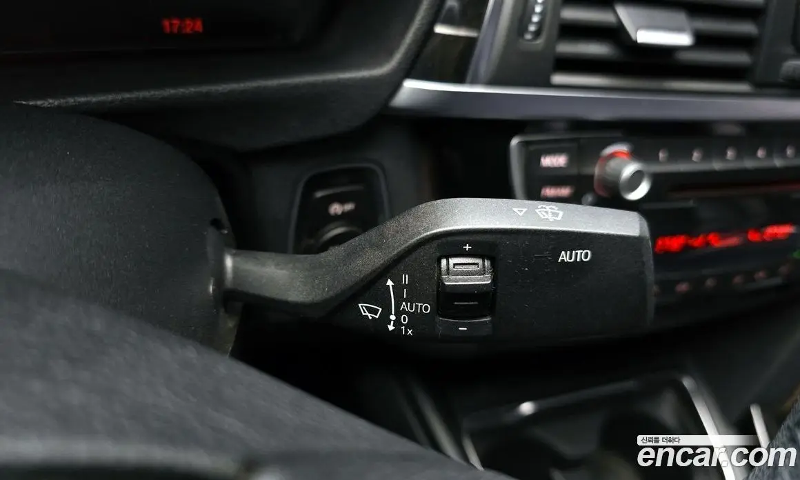 BMW 3 серия 2018 2.0 автомат (гидро), фото 19