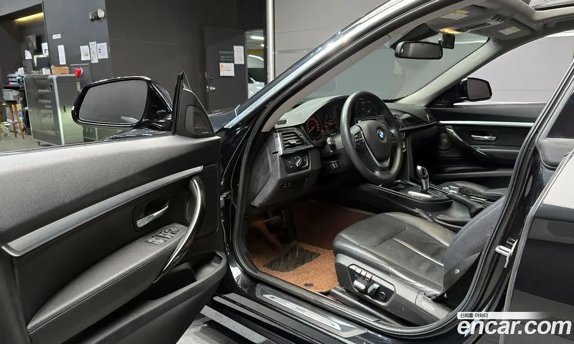 BMW 3 серия 2018 2.0 автомат (гидро), фото 10