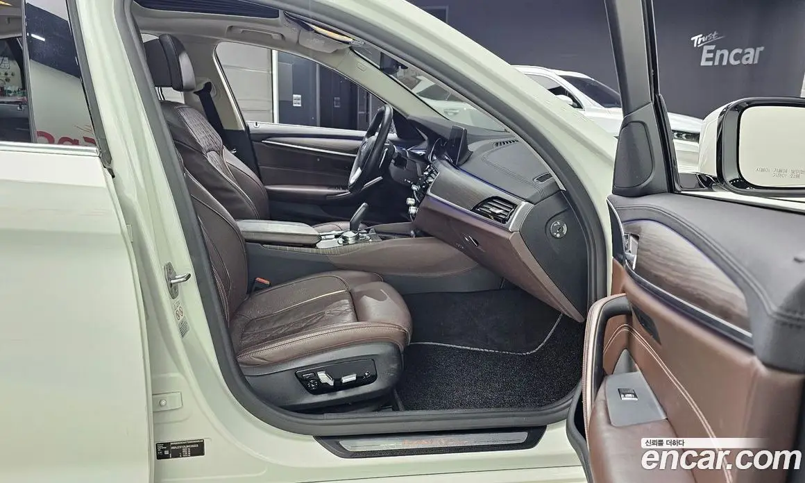 BMW 5 серия 2018 2.0 автомат (гидро), фото 17 BMW 5 серия 2018 2.0 автомат (гидро), фото 17