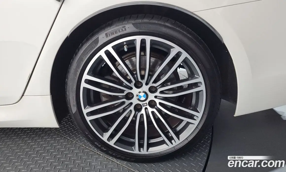 BMW 5 серия 2019 2.0 автомат (гидро), фото 7 BMW 5 серия 2019 2.0 автомат (гидро), фото 7