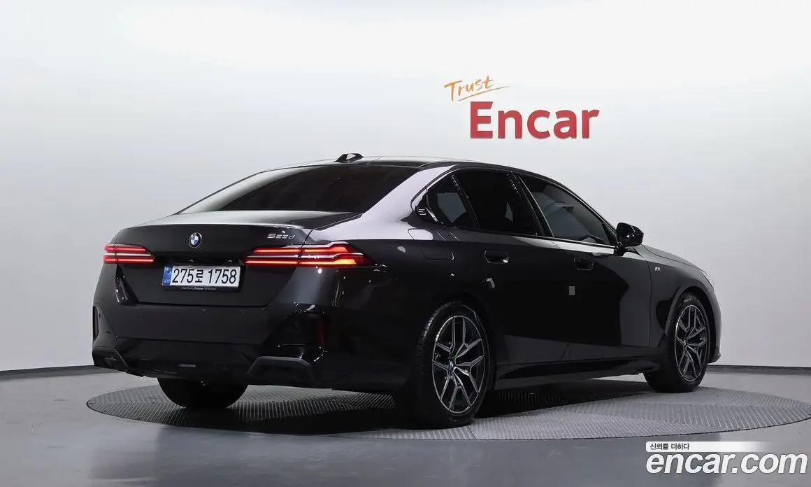 BMW 5 серия 2025 2.0 автомат (гидро), фото 2 BMW 5 серия 2025 2.0 автомат (гидро), фото 2