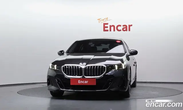 BMW 5 серия 2025 2.0 автомат (гидро), миниатюра 3 BMW 5 серия 2025 2.0 автомат (гидро), миниатюра 3