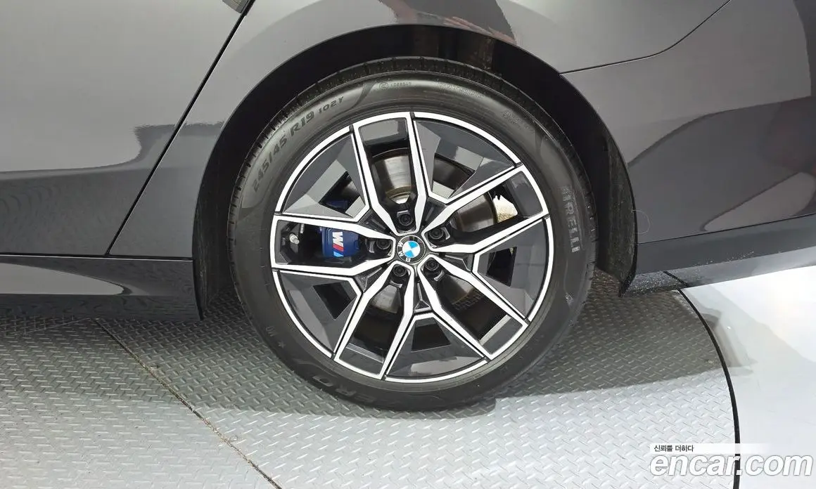 BMW 5 серия 2025 2.0 автомат (гидро), фото 7 BMW 5 серия 2025 2.0 автомат (гидро), фото 7