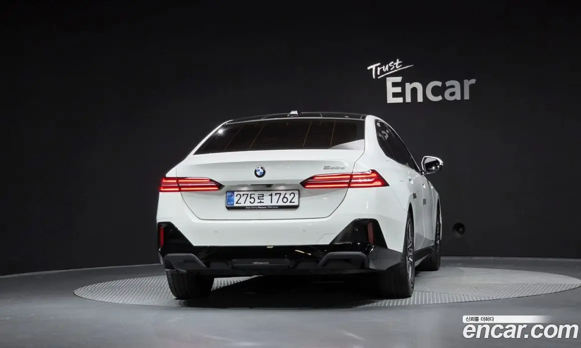 BMW 5 серия 2025 2.0 автомат (гидро), фото 4