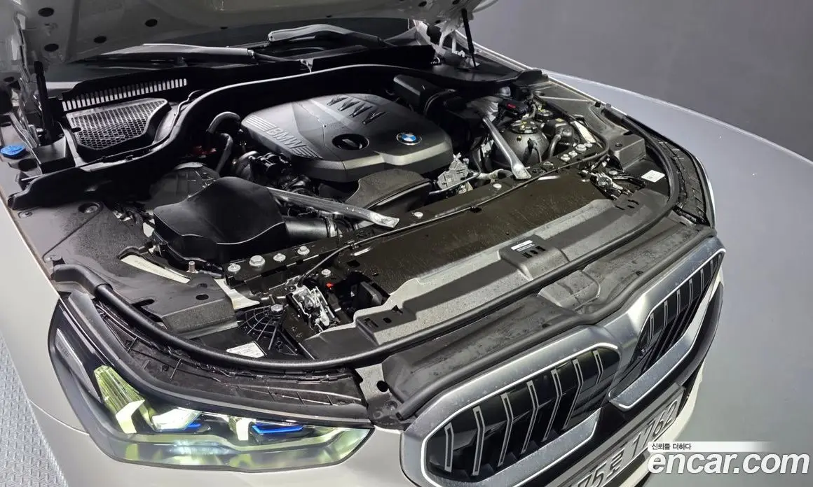 BMW 5 серия 2025 2.0 автомат (гидро), фото 6