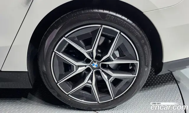 BMW 5 серия 2025 2.0 автомат (гидро), миниатюра 7