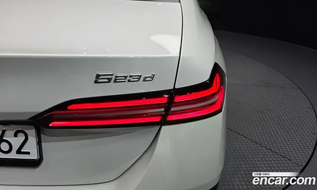BMW 5 серия 2025 2.0 автомат (гидро), миниатюра 9
