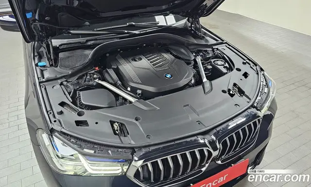 BMW 6 серия 2023 3.0 автомат (гидро), миниатюра 6 BMW 6 серия 2023 3.0 автомат (гидро), миниатюра 6