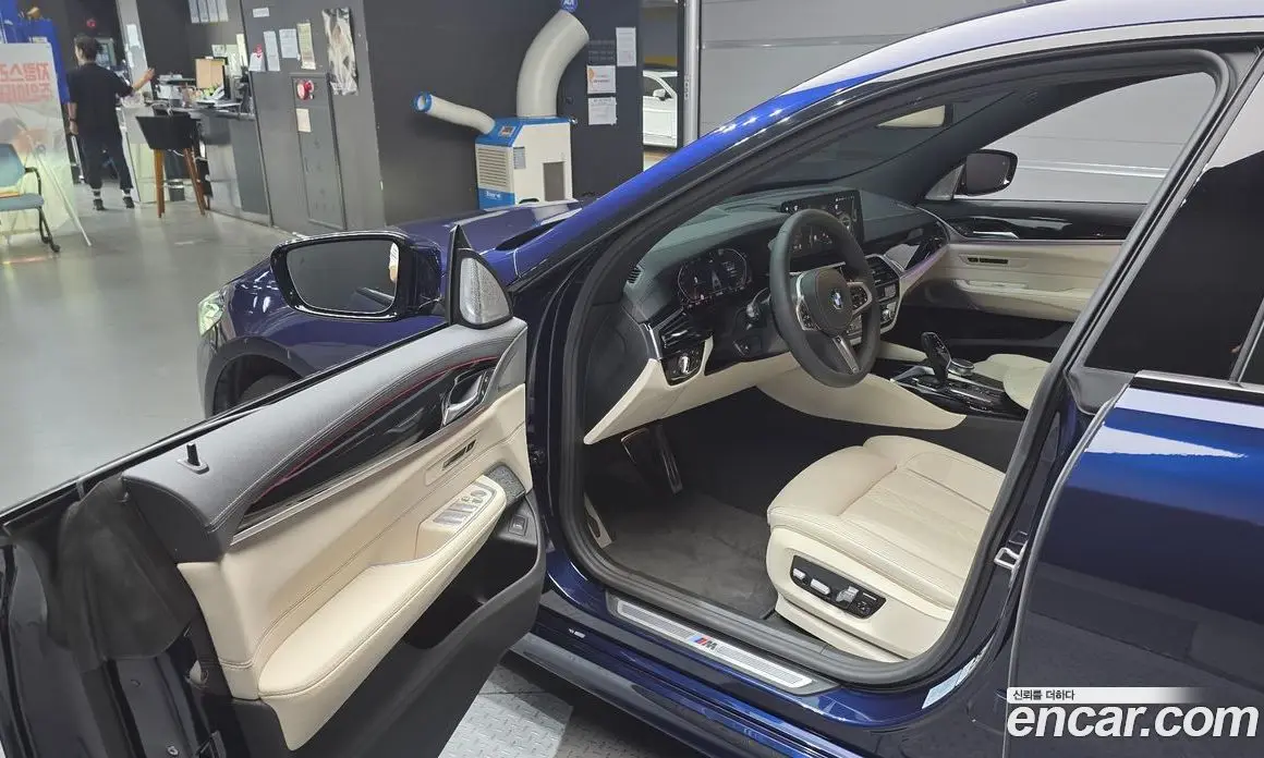 BMW 6 серия 2024 3.0 автомат (гидро), фото 13