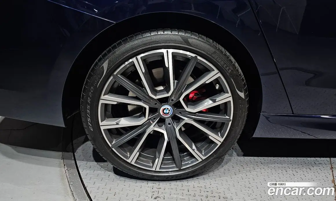 BMW 6 серия 2024 3.0 автомат (гидро), фото 5