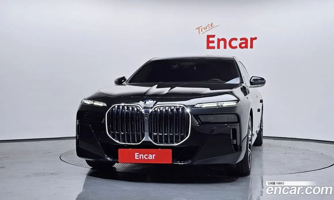 BMW 7 серия 2025 3.0 автомат (гидро), фото 3 BMW 7 серия 2025 3.0 автомат (гидро), фото 3