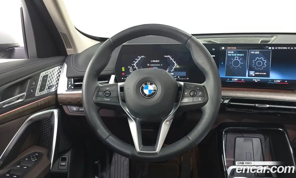 BMW X1 2023 2.0 автомат (гидро), фото 19 BMW X1 2023 2.0 автомат (гидро), фото 19