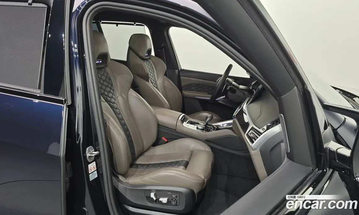 BMW X5M 2022 4.4 автомат (гидро), фото 16 BMW X5M 2022 4.4 автомат (гидро), фото 16