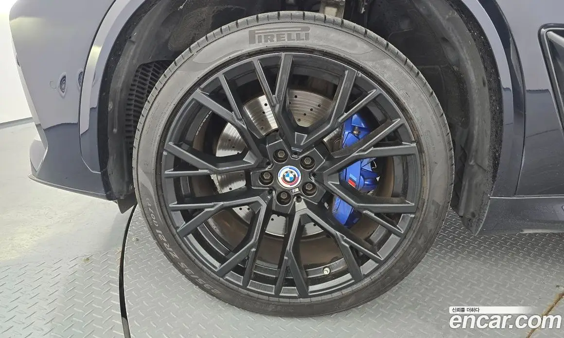 BMW X5M 2022 4.4 автомат (гидро), фото 5 BMW X5M 2022 4.4 автомат (гидро), фото 5
