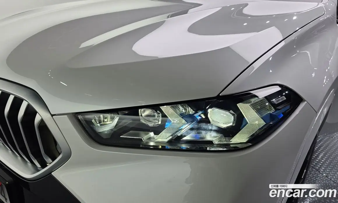 BMW X6 2025 3.0 автомат (гидро), фото 8 BMW X6 2025 3.0 автомат (гидро), фото 8