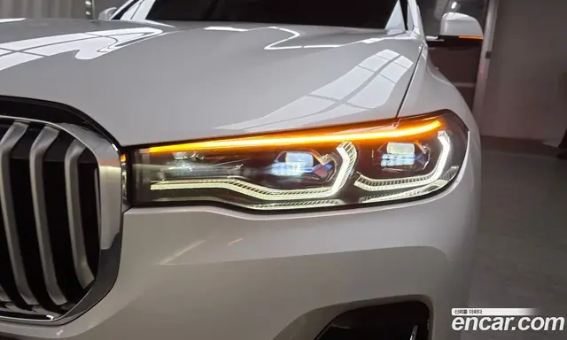 BMW X7 2021 3.0 автомат (гидро), миниатюра 8