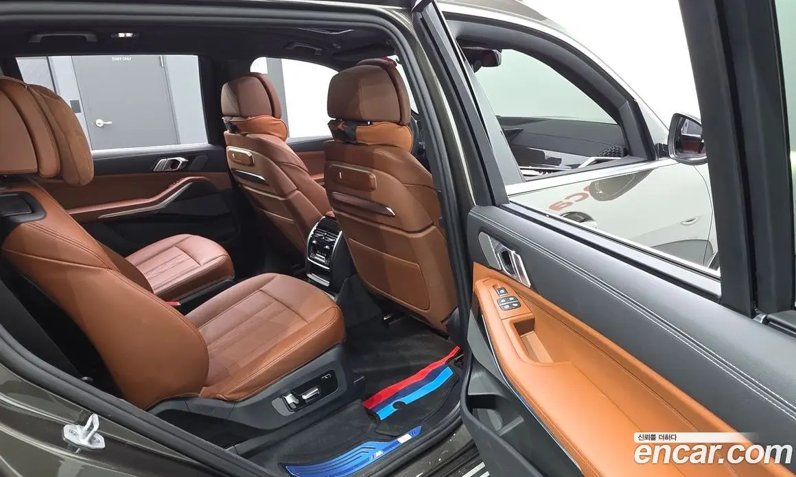 BMW X7 2025 3.0 автомат (гидро), фото 17 BMW X7 2025 3.0 автомат (гидро), фото 17