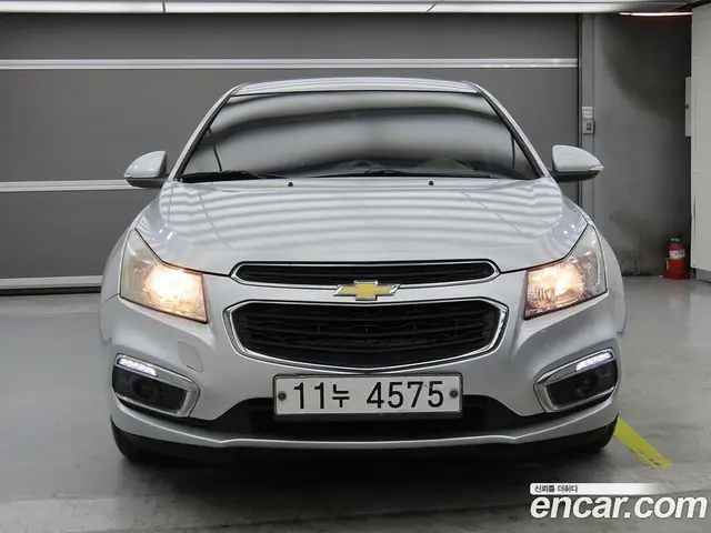 Chevrolet Cruze 2015 1.8 автомат (гидро), миниатюра 2 Chevrolet Cruze 2015 1.8 автомат (гидро), миниатюра 2