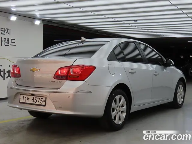 Chevrolet Cruze 2015 1.8 автомат (гидро), миниатюра 4 Chevrolet Cruze 2015 1.8 автомат (гидро), миниатюра 4