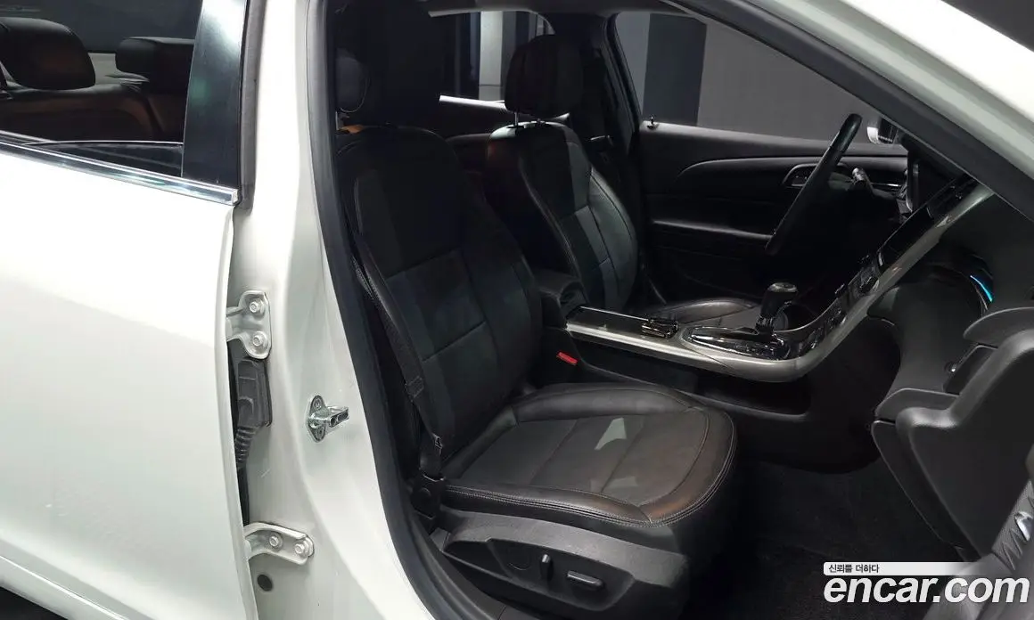 Chevrolet Malibu 2015 2.0 автомат (гидро), фото 16 Chevrolet Malibu 2015 2.0 автомат (гидро), фото 16