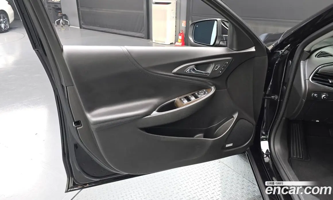 Chevrolet Malibu 2016 2.0 автомат (гидро), фото 14 Chevrolet Malibu 2016 2.0 автомат (гидро), фото 14