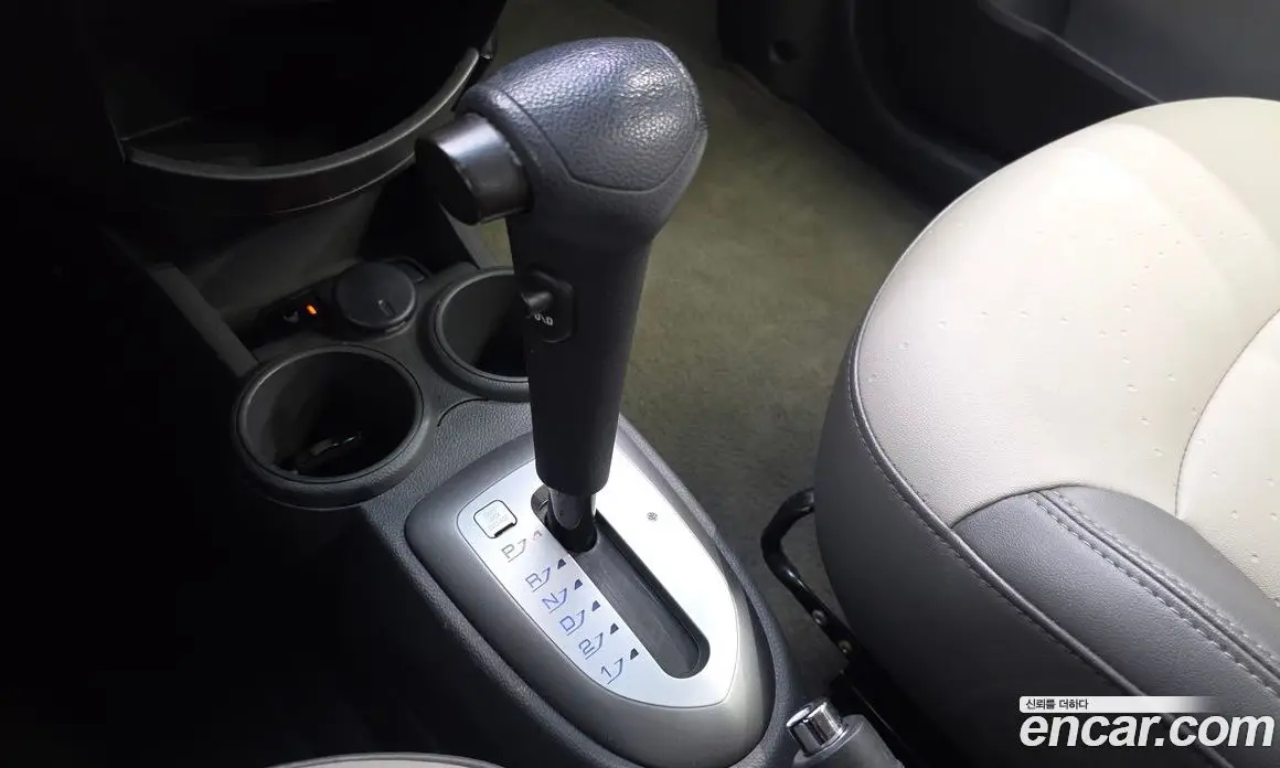Chevrolet Spark 2012 1.0 автомат (гидро), фото 12