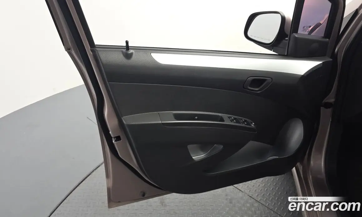 Chevrolet Spark 2012 1.0 автомат (гидро), фото 14