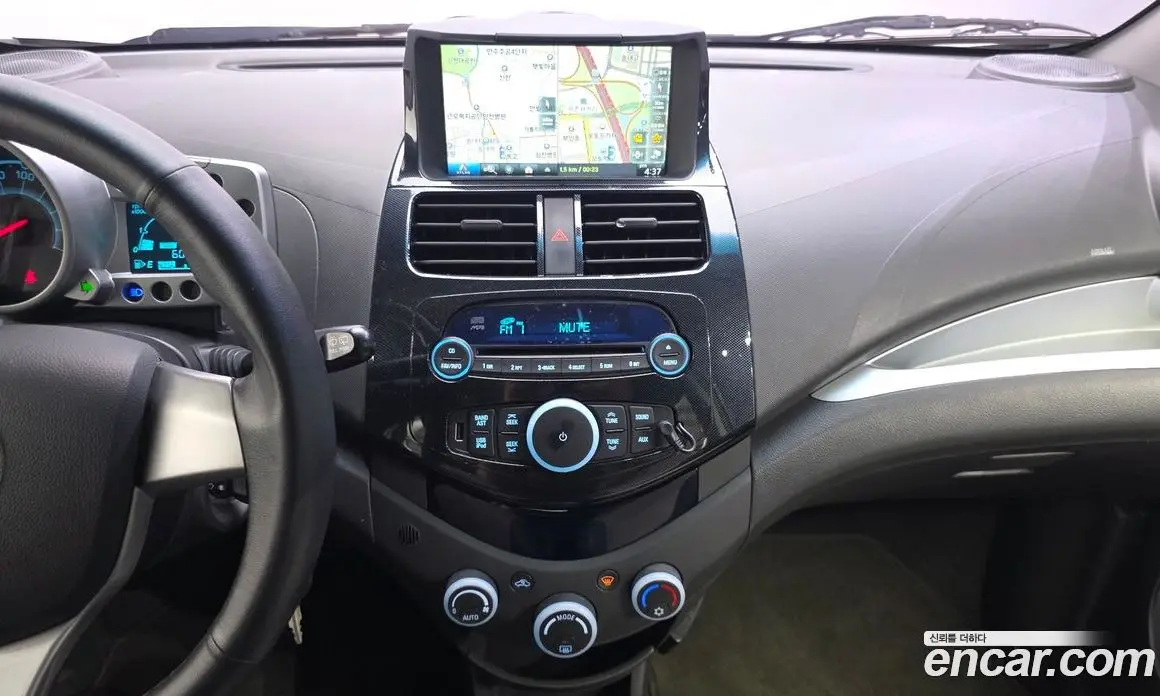 Chevrolet Spark 2012 1.0 автомат (гидро), фото 20