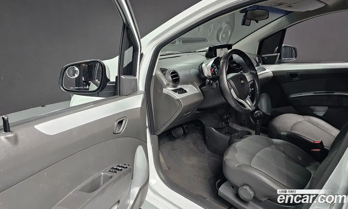 Chevrolet Spark 2014 1.0 автомат (гидро), фото 11 Chevrolet Spark 2014 1.0 автомат (гидро), фото 11