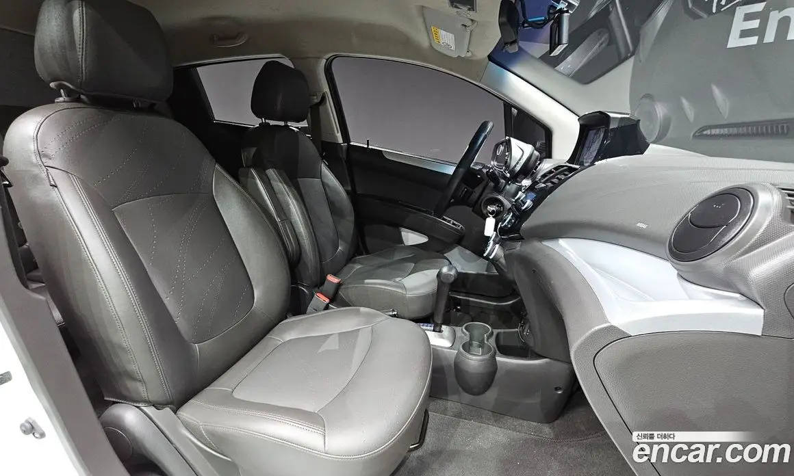 Chevrolet Spark 2014 1.0 автомат (гидро), фото 10 Chevrolet Spark 2014 1.0 автомат (гидро), фото 10