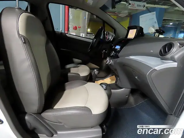 Chevrolet Spark 2014 1.0 автомат (гидро), миниатюра 8