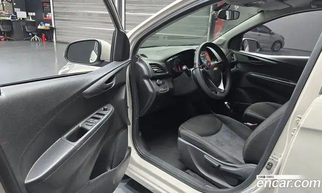 Chevrolet Spark 2017 1.0 автомат (гидро), миниатюра 10 Chevrolet Spark 2017 1.0 автомат (гидро), миниатюра 10