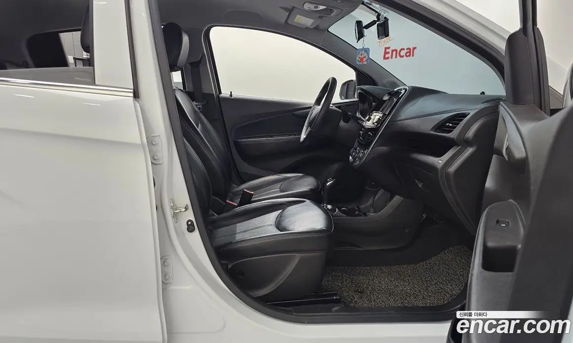 Chevrolet Spark 2018 1.0 автомат (гидро), фото 16 Chevrolet Spark 2018 1.0 автомат (гидро), фото 16