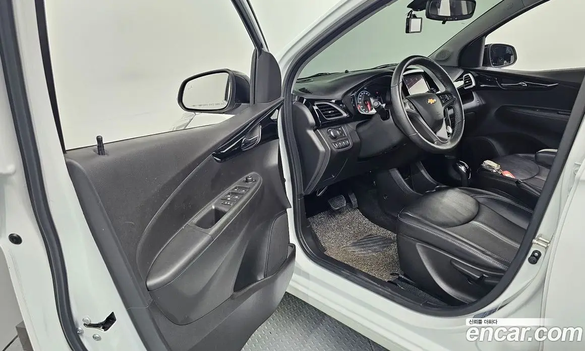 Chevrolet Spark 2019 1.0 автомат (гидро), фото 13 Chevrolet Spark 2019 1.0 автомат (гидро), фото 13