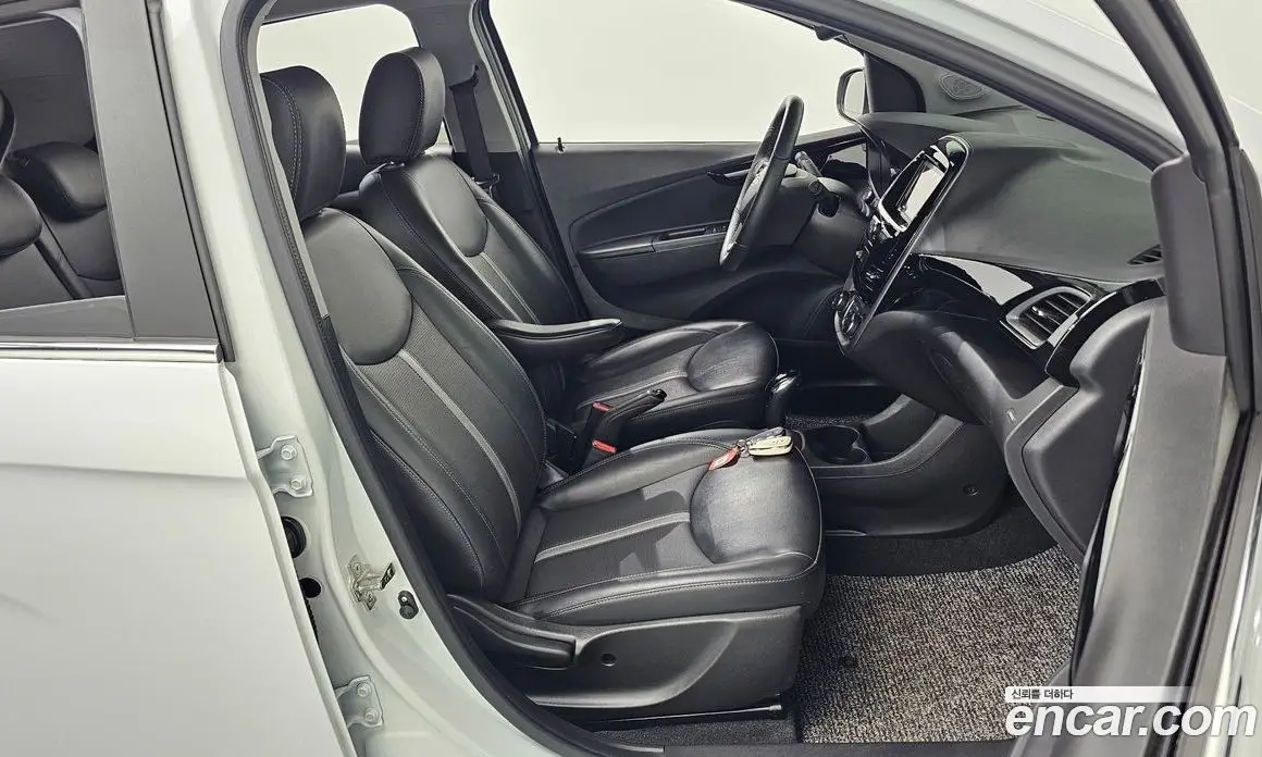 Chevrolet Spark 2019 1.0 автомат (гидро), фото 16 Chevrolet Spark 2019 1.0 автомат (гидро), фото 16