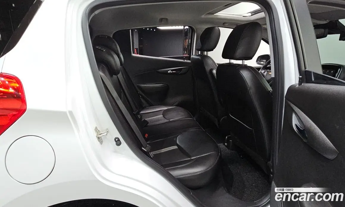 Chevrolet Spark 2019 1.0 автомат (гидро), фото 16 Chevrolet Spark 2019 1.0 автомат (гидро), фото 16