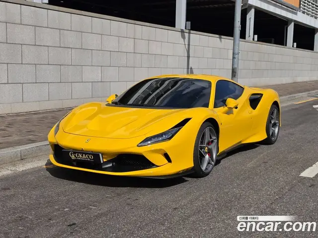 Ferrari F8, 2021, 8 430 км