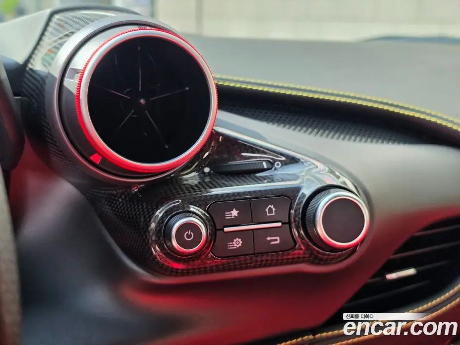 Ferrari F8 2021 3.9 автомат (гидро), фото 13 Ferrari F8 2021 3.9 автомат (гидро), фото 13