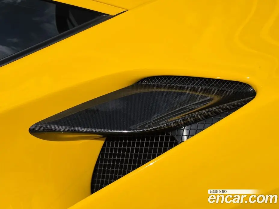 Ferrari F8 2021 3.9 автомат (гидро), фото 19 Ferrari F8 2021 3.9 автомат (гидро), фото 19