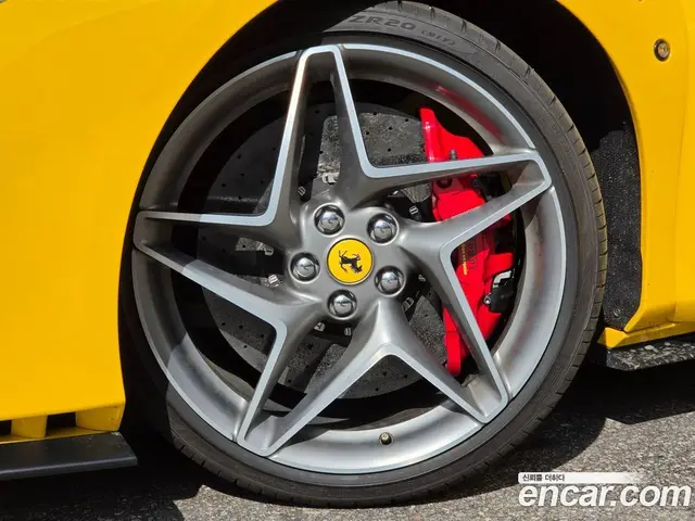 Ferrari F8 2021 3.9 автомат (гидро), миниатюра 5 Ferrari F8 2021 3.9 автомат (гидро), миниатюра 5