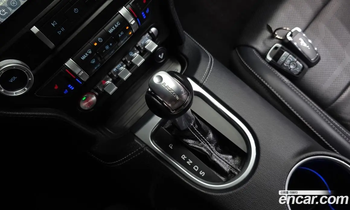 Ford Mustang 2019 2.3 автомат (гидро), фото 11 Ford Mustang 2019 2.3 автомат (гидро), фото 11