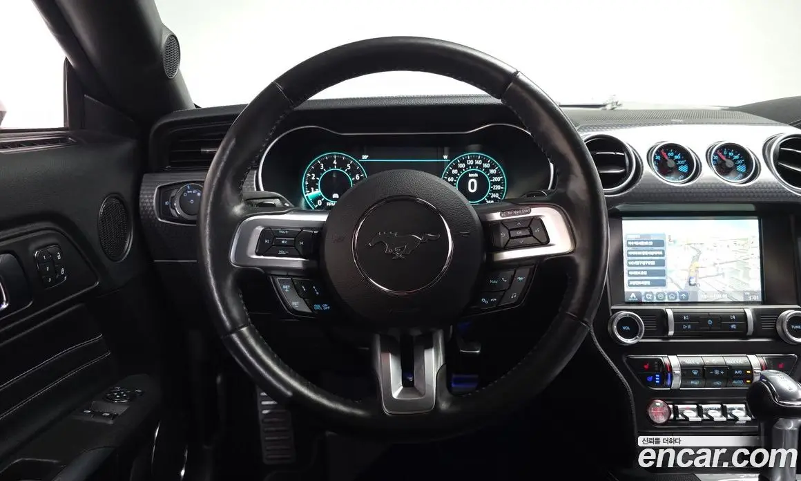 Ford Mustang 2019 2.3 автомат (гидро), фото 17 Ford Mustang 2019 2.3 автомат (гидро), фото 17