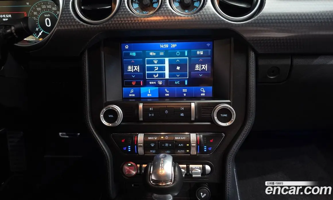 Ford Mustang 2019 2.3 автомат (гидро), фото 18 Ford Mustang 2019 2.3 автомат (гидро), фото 18