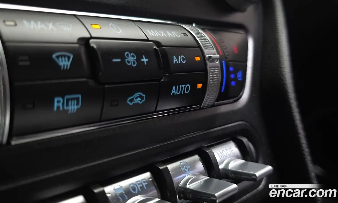 Ford Mustang 2019 2.3 автомат (гидро), фото 30 Ford Mustang 2019 2.3 автомат (гидро), фото 30