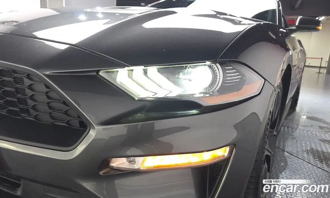 Ford Mustang 2019 2.3 автомат (гидро), фото 7 Ford Mustang 2019 2.3 автомат (гидро), фото 7