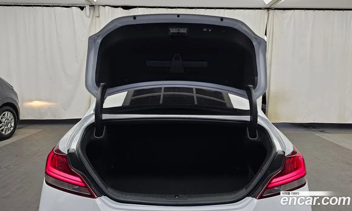 Genesis G70 2019 3.3 автомат (гидро), фото 20 Genesis G70 2019 3.3 автомат (гидро), фото 20
