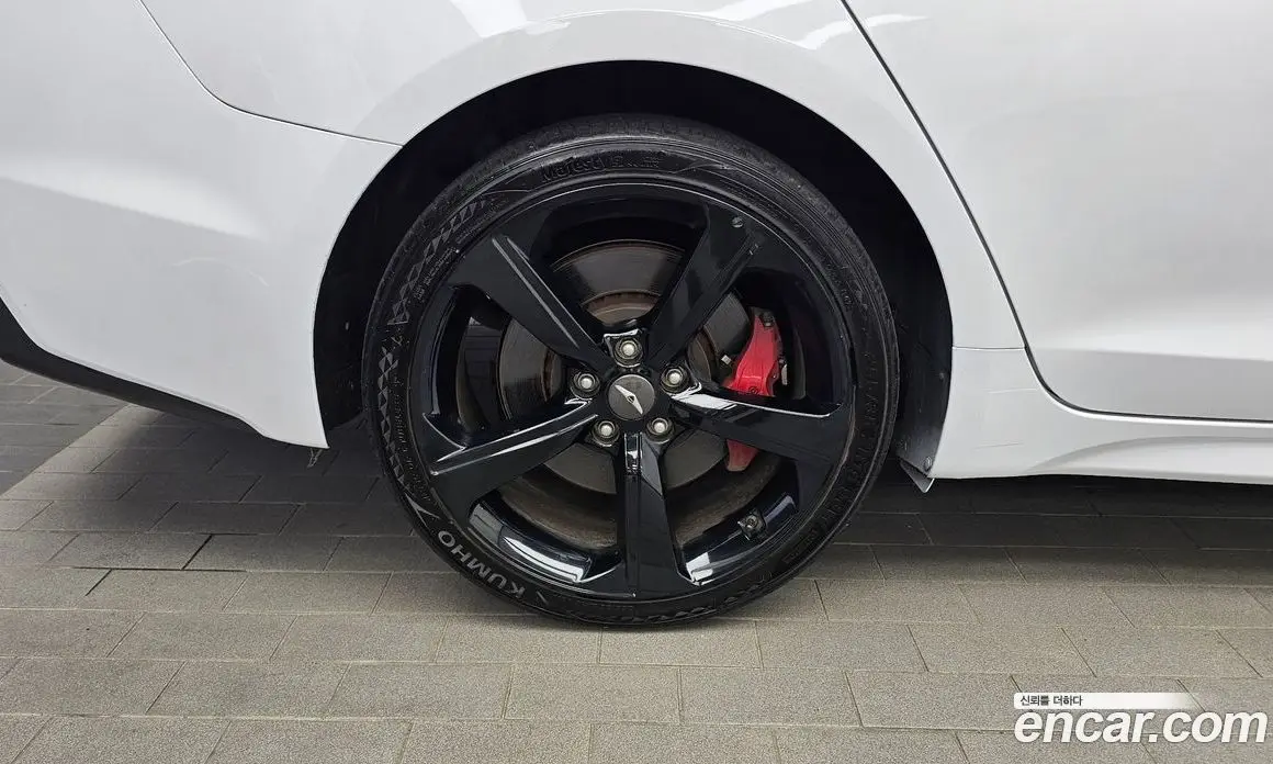 Genesis G70 2019 3.3 автомат (гидро), фото 5 Genesis G70 2019 3.3 автомат (гидро), фото 5