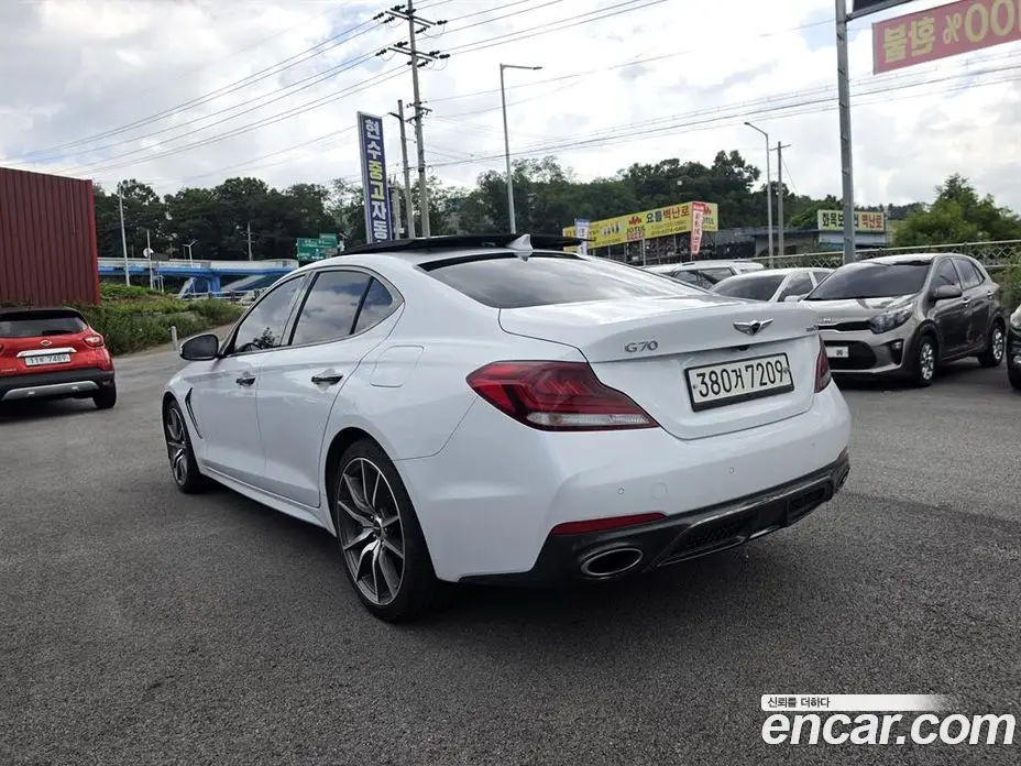 Genesis G70 2019 2.0 автомат (гидро), фото 6 Genesis G70 2019 2.0 автомат (гидро), фото 6