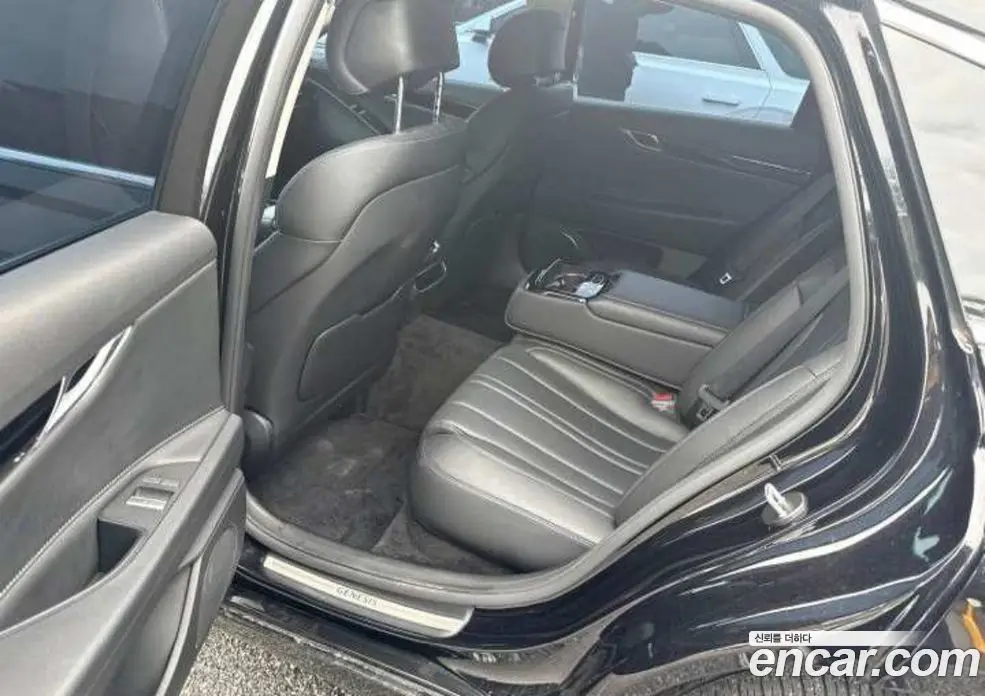Genesis G80 2023 2.5 автомат (гидро), фото 4 Genesis G80 2023 2.5 автомат (гидро), фото 4